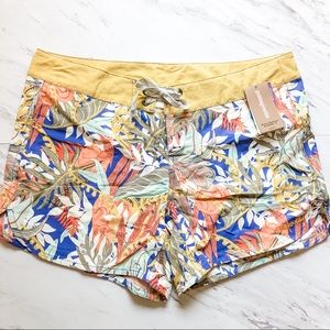 Patagonia Wavefarer Boardshorts 5" NWT
